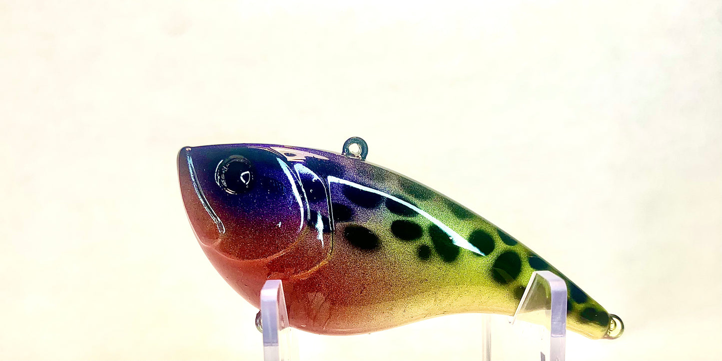 Lipless Crank Bait “The Magician”